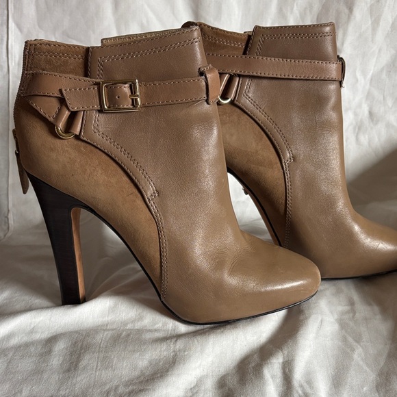 Diane Von Furstenberg Shoes - Elegant Tan Ankle Boots by Diane Von Furstenbeeg
